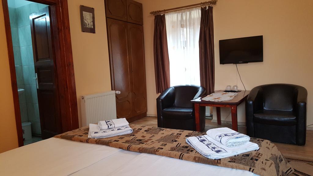 Pension Ela Sibiu Bagian luar foto